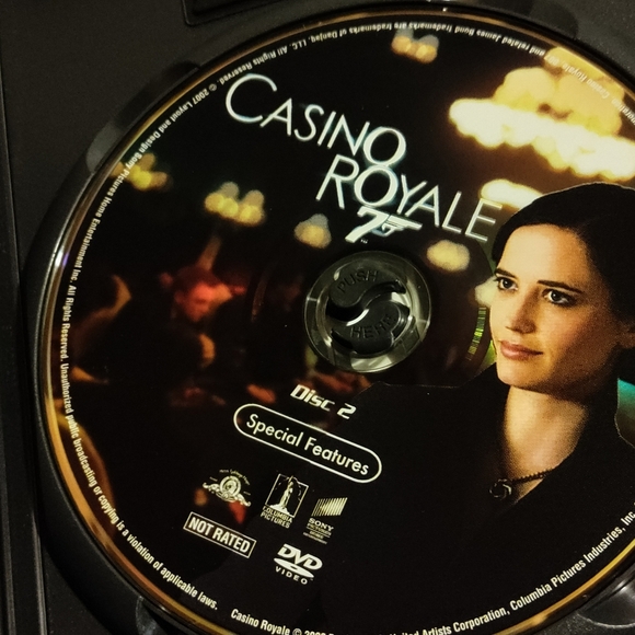 🎥🍿8 Movie Collection DVD Set - Picture 14 of 14